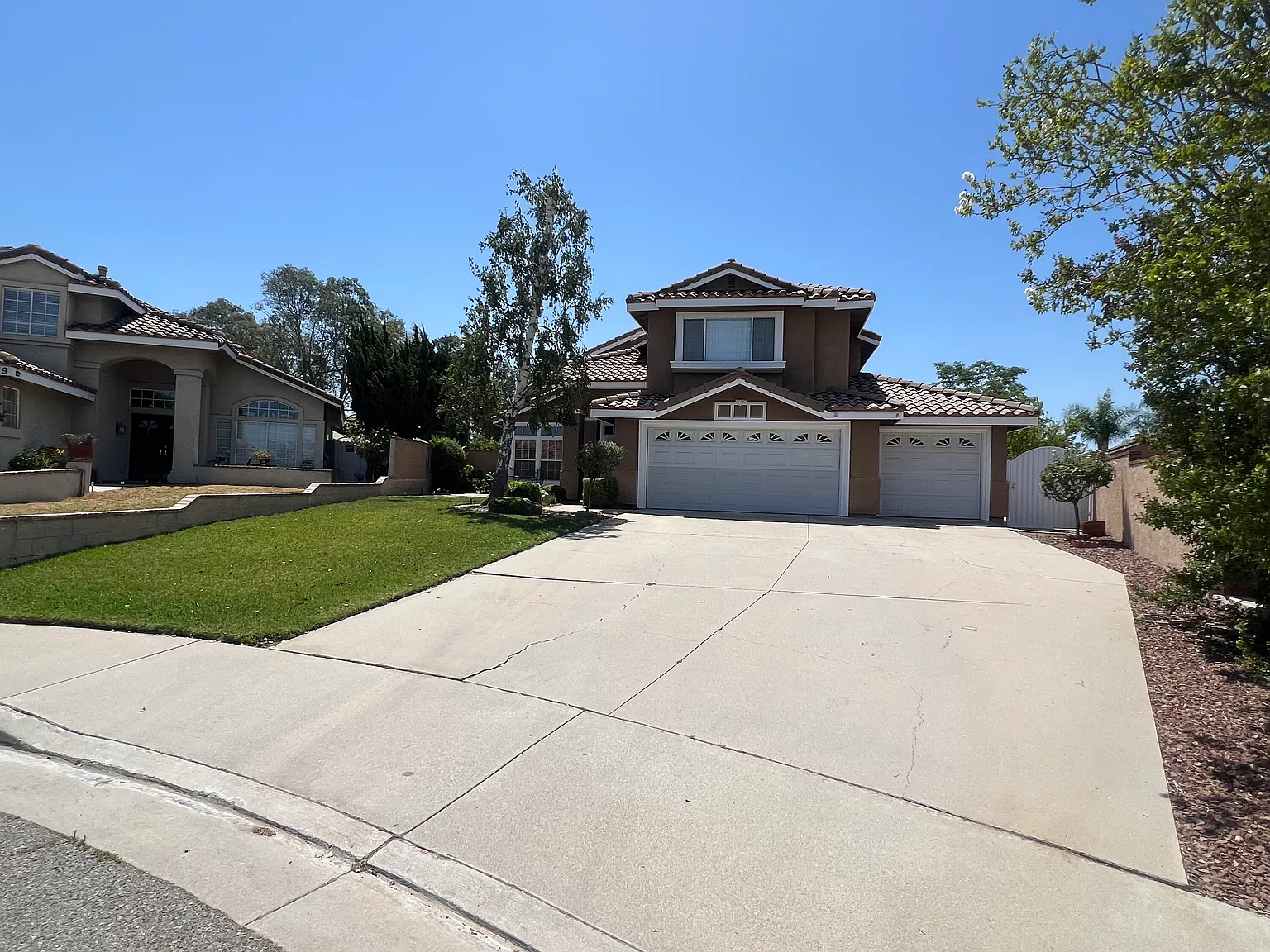 Available Immediately! — Photo 3