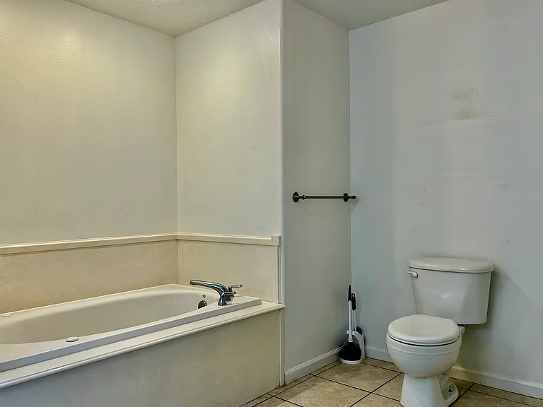 311 Butler Rd — Photo 21