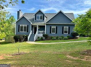 213 Stonebrook Trl, Cleveland, GA 30528