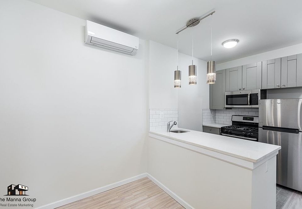 1st image of 223 6th Ave APT 3A