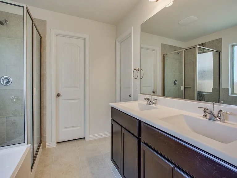 8433 High Garden St — Photo 7