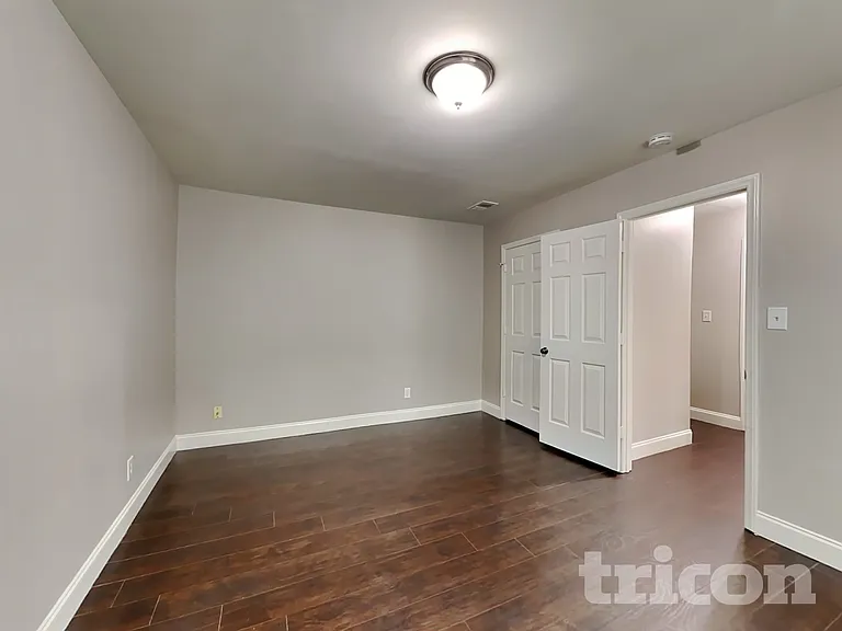 14011 Phillips Rd — Photo 12