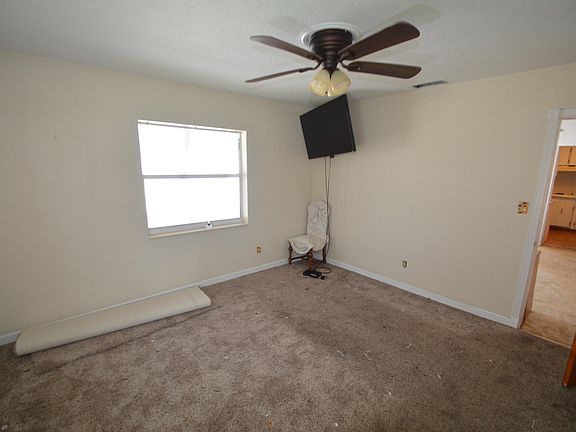 4th image of 5005 Ocean Beach Blvd