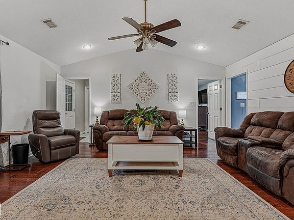 3rd image of 1100 Sandino Dr