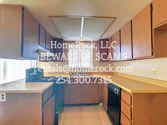 3rd image of 2740 W McLellan Blvd #106