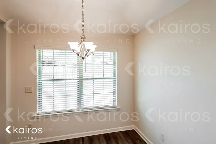 713 Park Ln — Photo 7