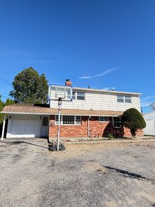 39 Alpine Ln, Hicksville, NY, 11801