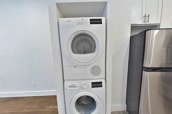 Rented by MOTION New York | media 9