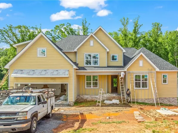 175 Arrow Glenn Ct, Advance, NC 27006