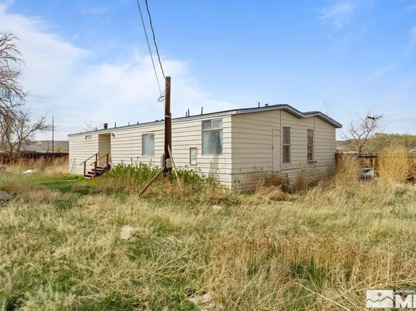 2760 Winnemucca St, Silver Springs, NV 89429