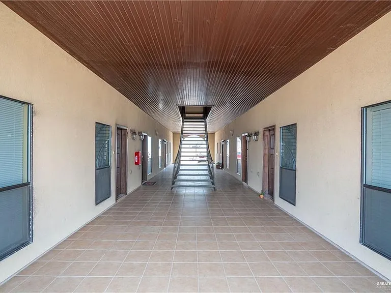 2815 Mimosa St #3 — Photo 3
