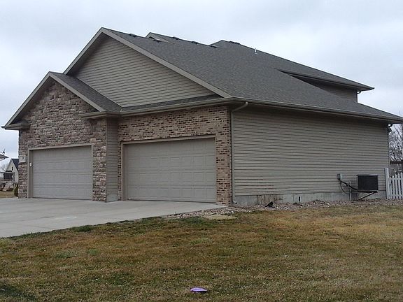 4th image of 124 Meadowlark Cir