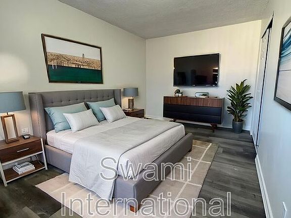 2nd image of 13614 Doty Ave