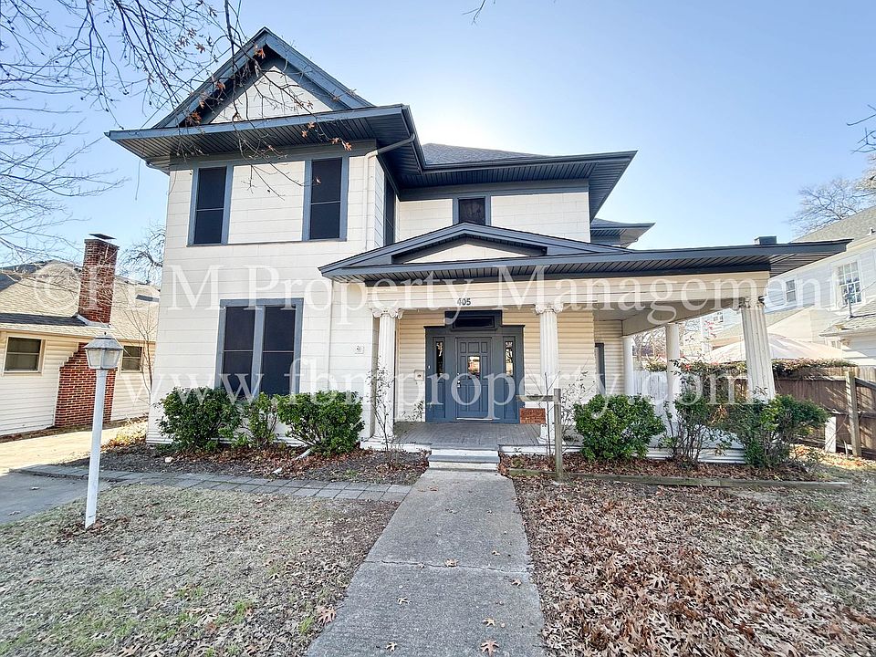 1st image of 405 W Denton St