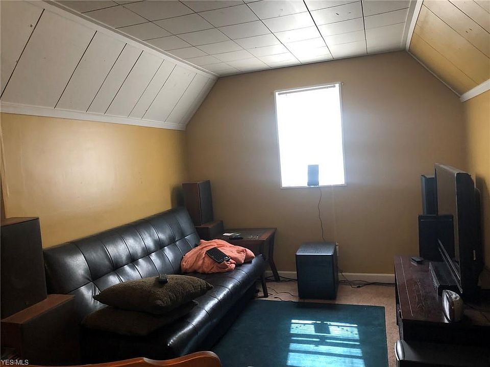 2nd image of 163 Bell Ave