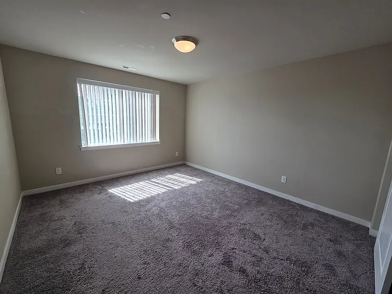 2524 Jacaranda Ave — Photo 26