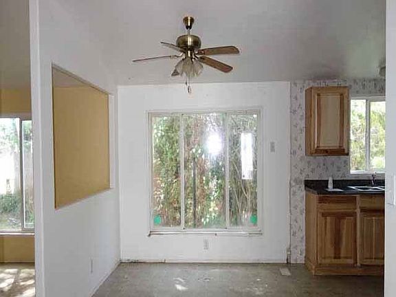 5th image of 17323 E Boone Ave