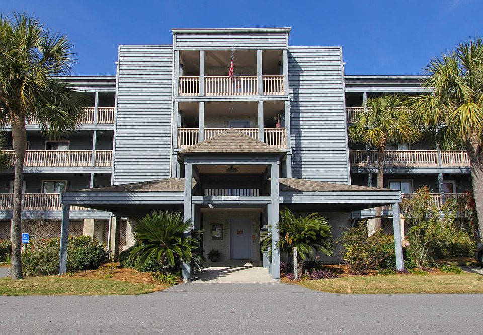 1st image of 158 W Mariners Cay Dr