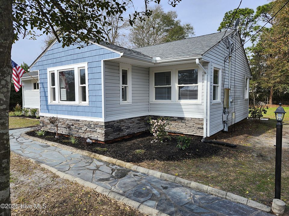 909 Adelaide Drive, Wilmington, NC 28412 | Zillow