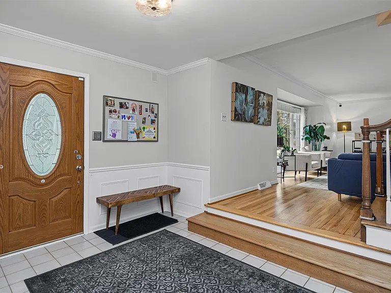 16610 Old Bedford Rd — Photo 5