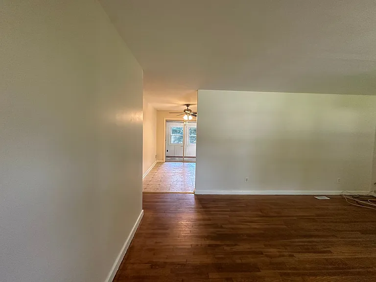 1408 Dermott Ave — Photo 9