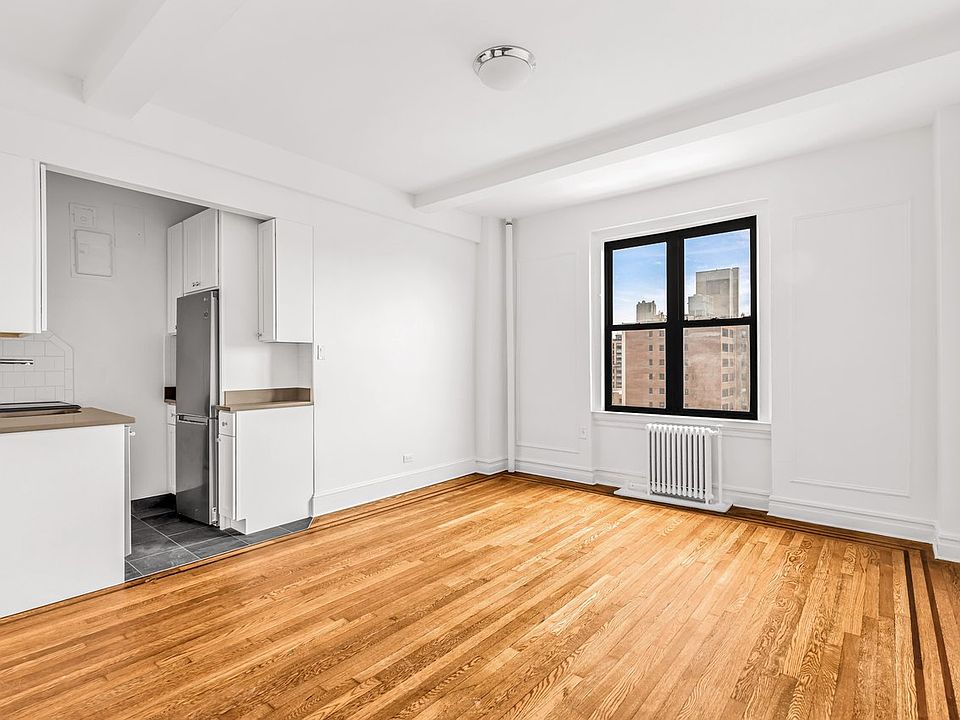 1st image of 208 W 23rd St APT 1115