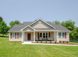 2348 E Ruritan Rd, Roanoke, VA 24012