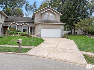 2550 Chapel Hill Rd, Springfield, IL 62702