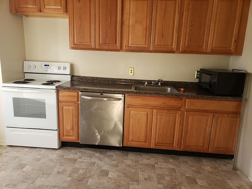 2nd image of 11 E South St APT 5