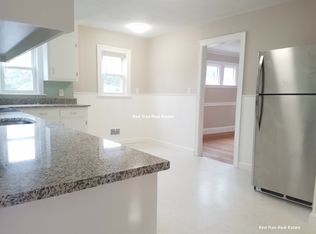 162 Grove St #AA, Chestnut Hill, MA 02467