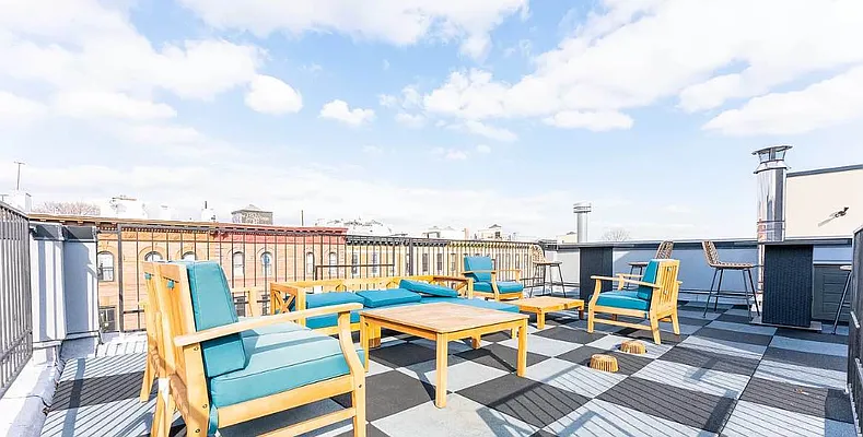 Rented by Reavis | media 41