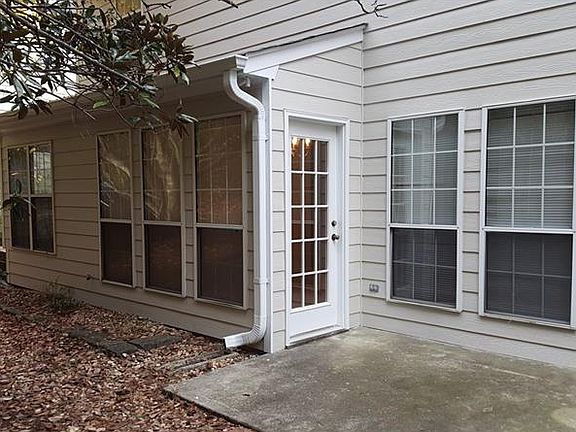 4th image of 1945 Glynmoore Dr