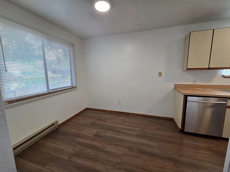 124 N Delaware Ave — Photo 8