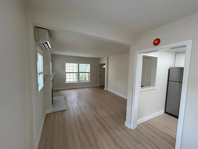 4002-6 Florida Street Apartments — Photo 18