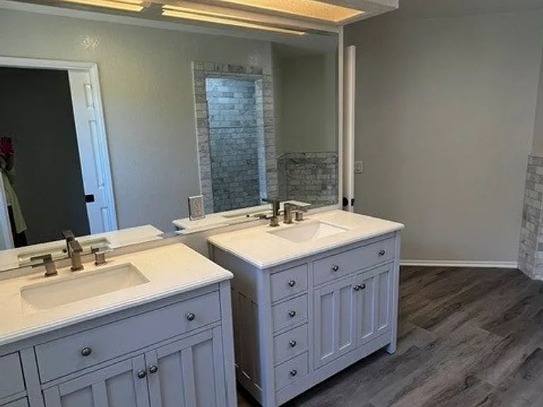736 Hillside Dr — Photo 33