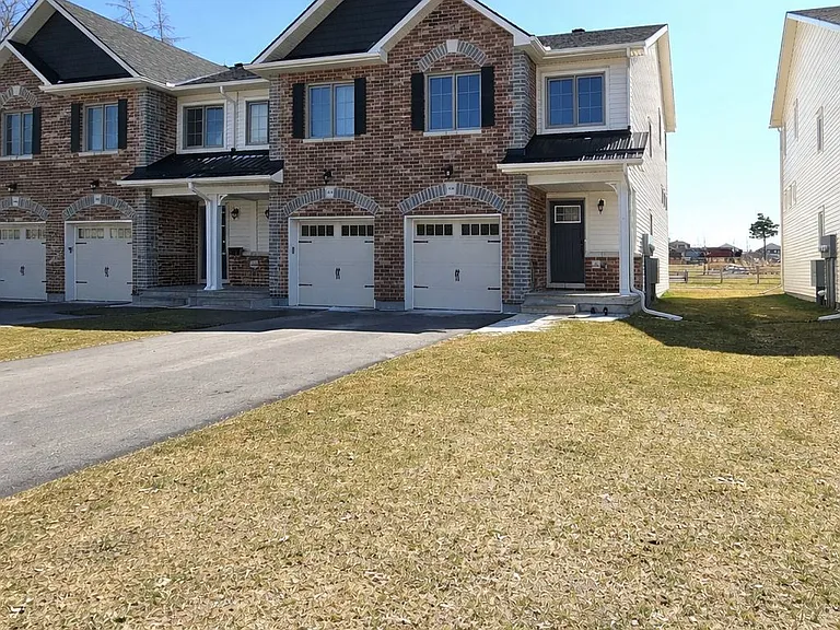 146 Wallace St — Photo 41
