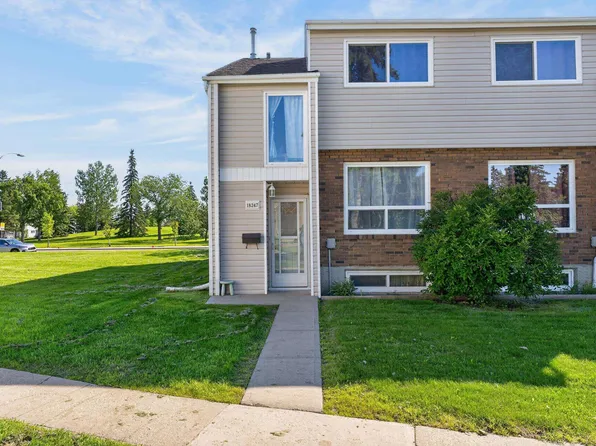 18247 93rd Ave NW, Edmonton, AB T5T 1V2