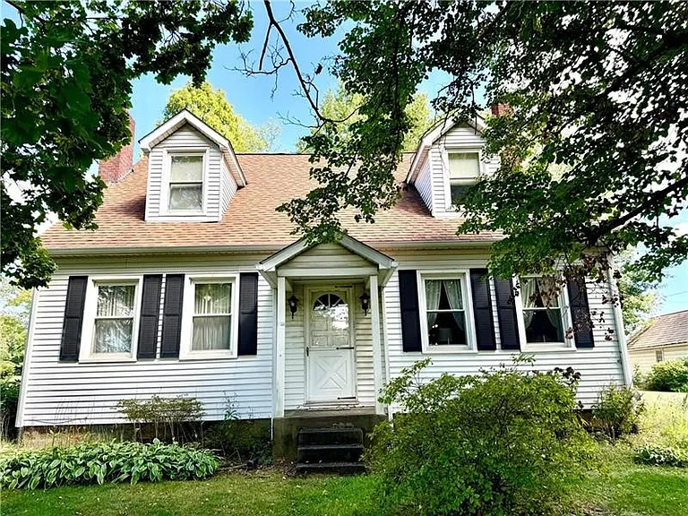 149 S Franklin St — Photo 1