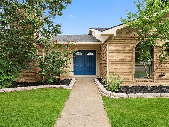 4th image of 2144 Courtland Cir