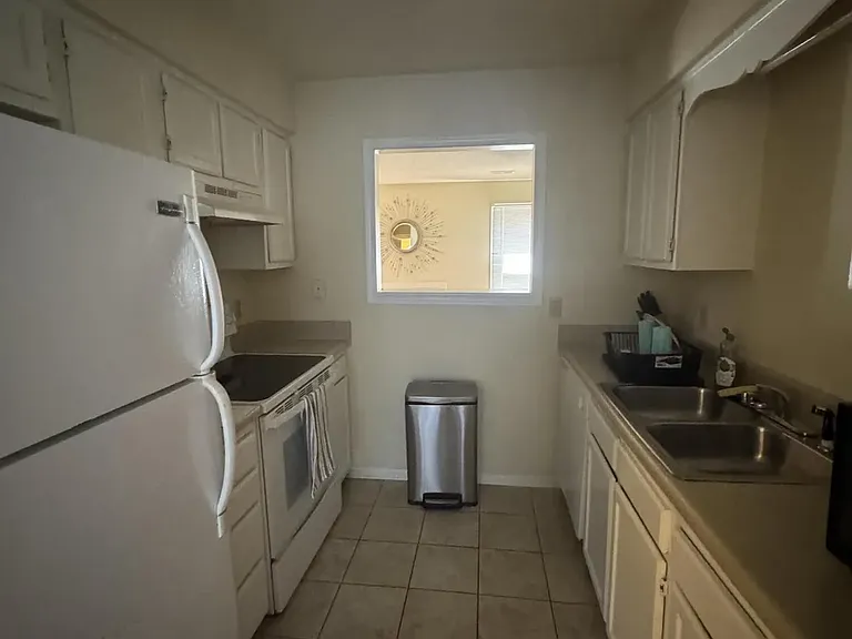 863 Dalewood Dr — Photo 4