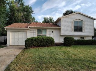 2336 Sunrise Dr, Longmont, CO 80501