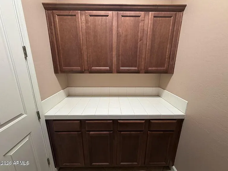421 W Wisteria Pl — Photo 36