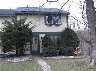433 Lark Tree Cir, Bridgeville, PA 15017