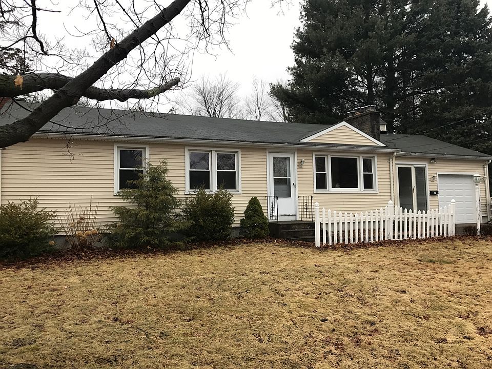 2nd image of 9 Saint James Ave