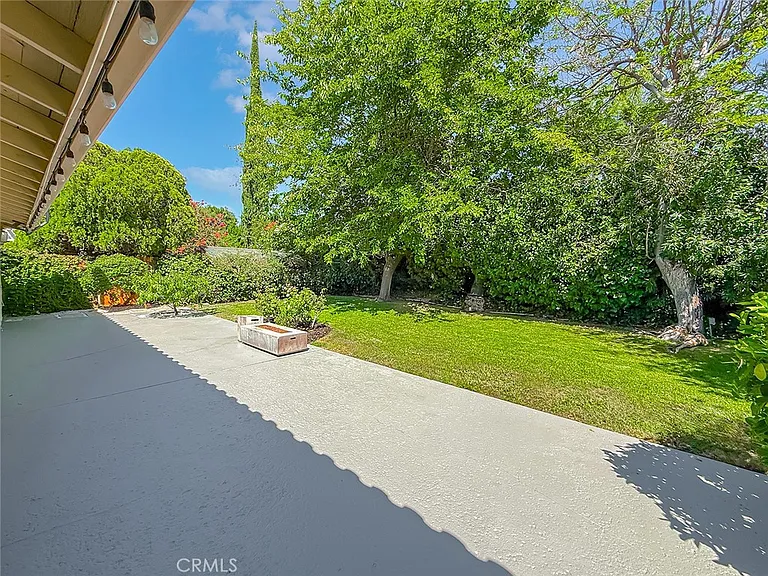 31735 Bainbrook Ct — Photo 32
