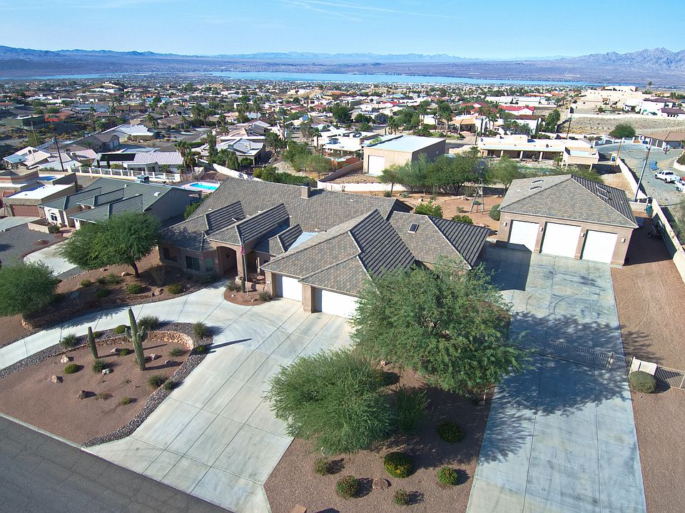 Stunning 1.6 acre Estate