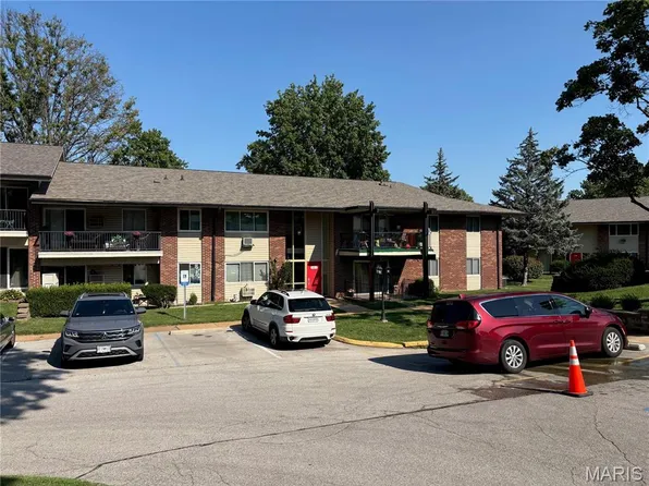 10011 Echoridge Ln APT G, Saint Louis, MO 63123