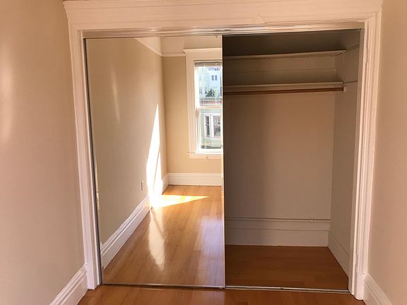 3rd image of 512 Frederick St APT 32
