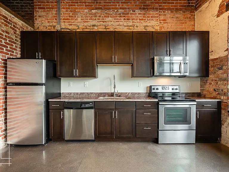 Wonder Bread Lofts — Photo 69