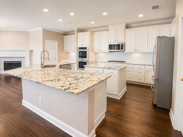 4453 Red Barn Dr — Photo 11